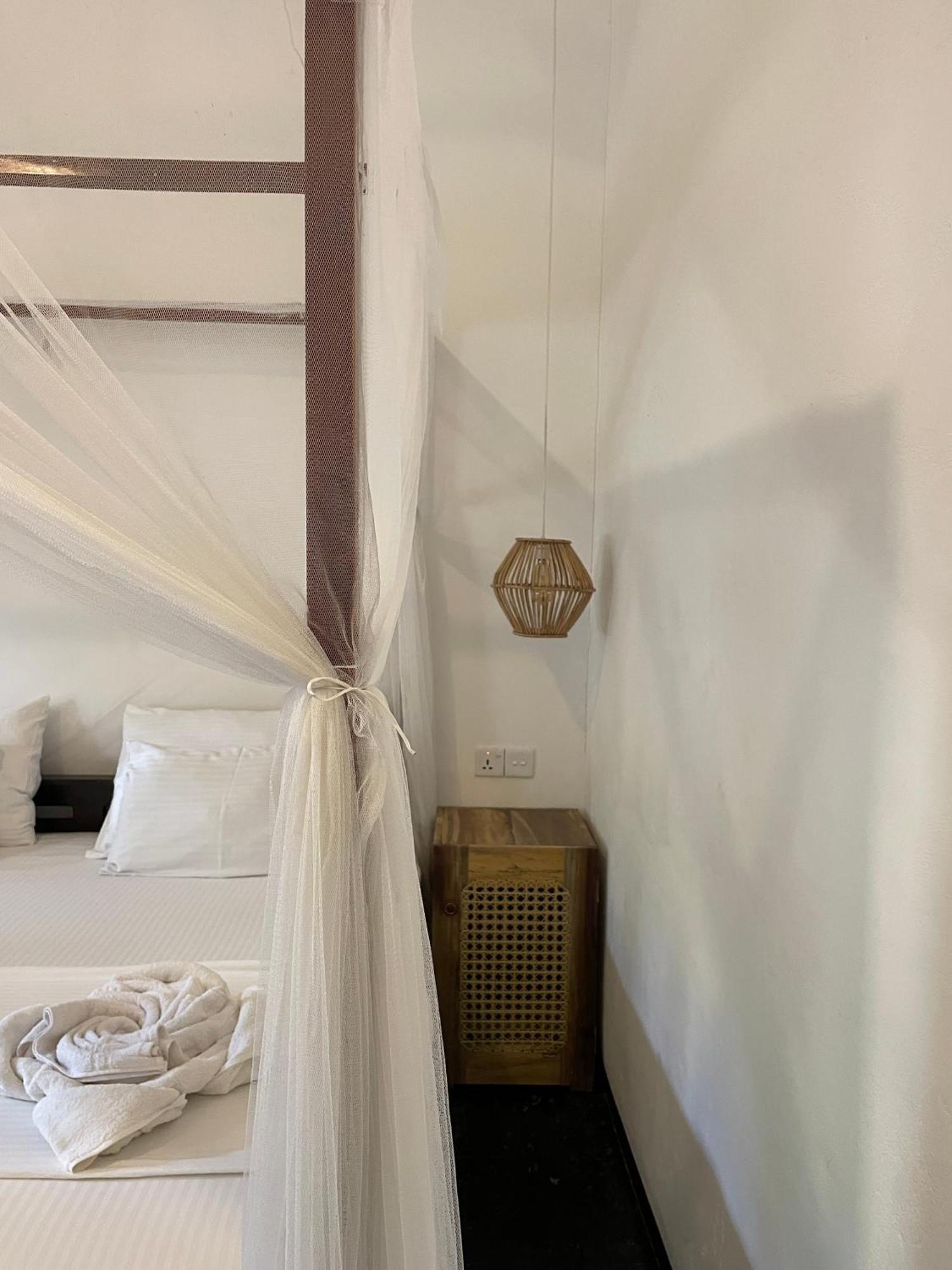 Agra Arugambay Hostel Arugam Bay Exterior photo
